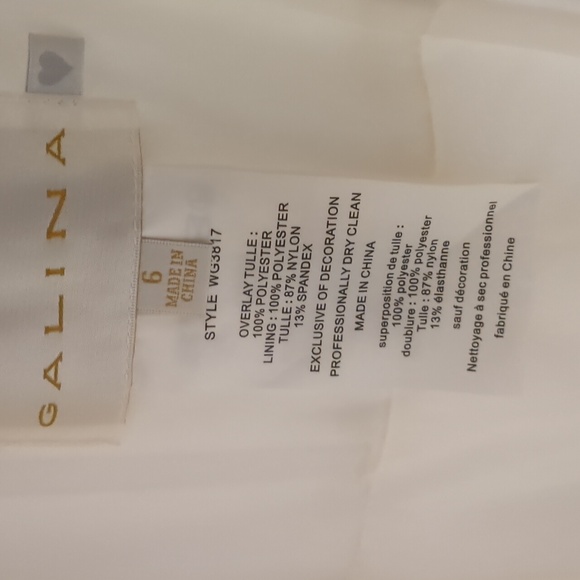 Wedding Dress Sheer Lace Ivory David's Bridal Galina Size 6 - Tulle 3/4 Sleeves - Picture 11 of 16